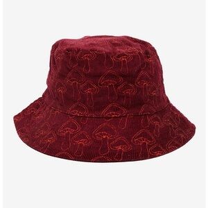 *NWT* MUSHROOM CORDUROY BUCKET HAT FROM URBAN OUTFITTERS 🍄